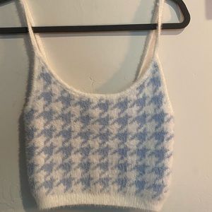 kendall & kylie fuzzy never worn top size small